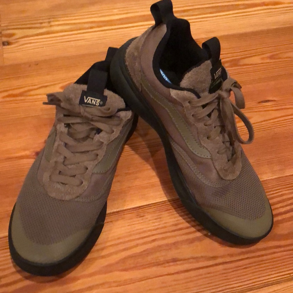 Vans UltraRange UltraCUSH Lite crosstrainer 9.5